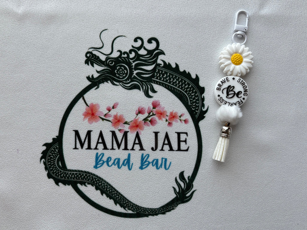 Classic White Daisy Keychain